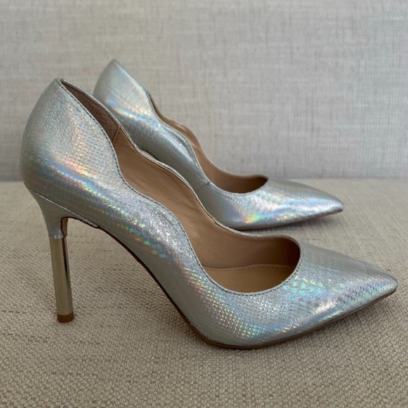 Badgley Mischka Jewel Riley Iridescent High Heels Pumps Size: 6 - Picture 13 of 14